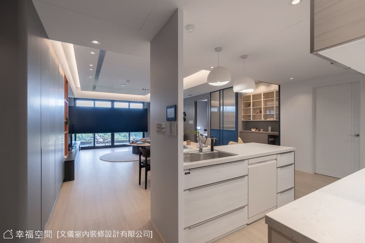 現代風客廳開放餐廚