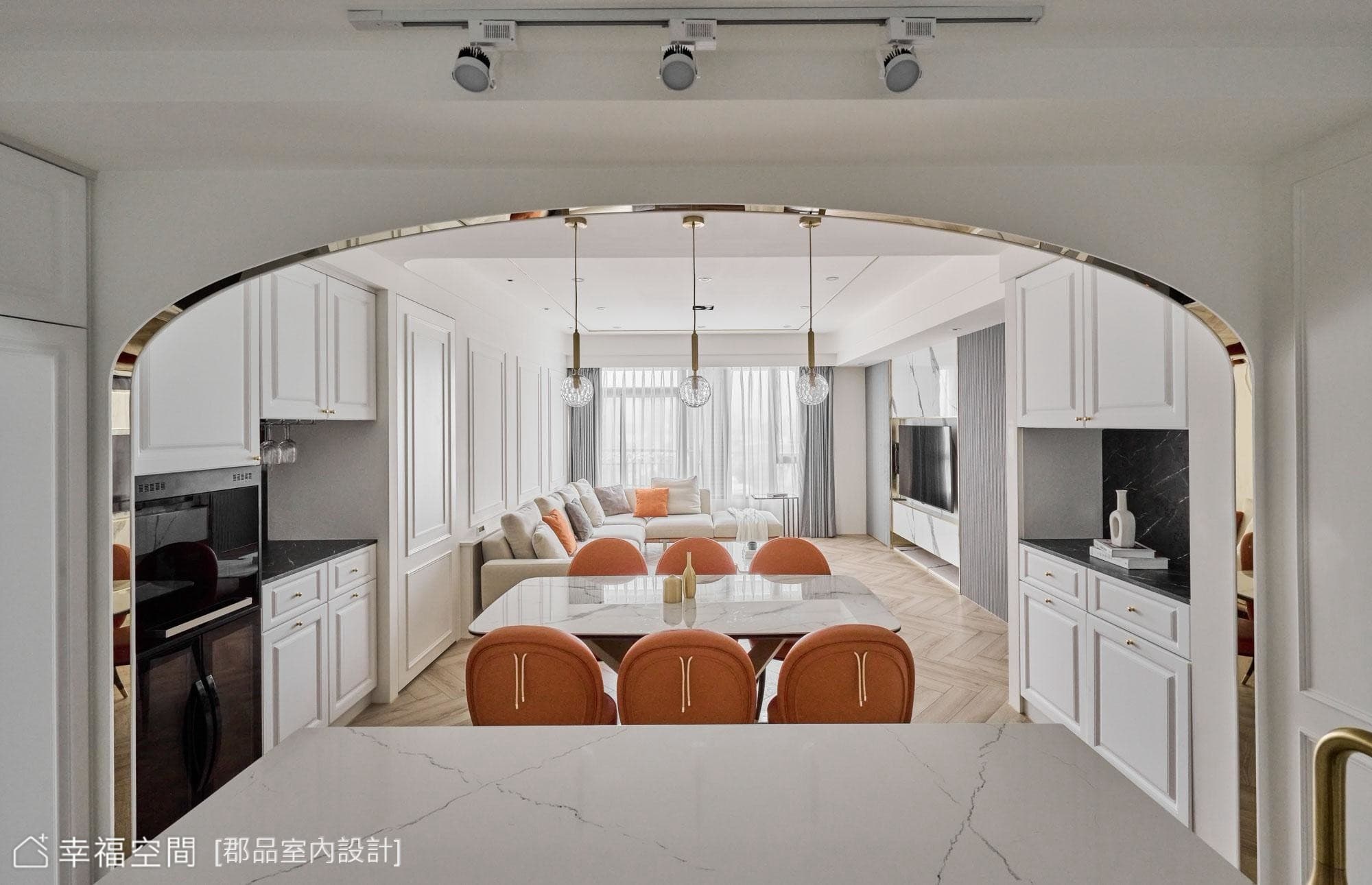 桃園中路｜弧與線交織的輕奢美式