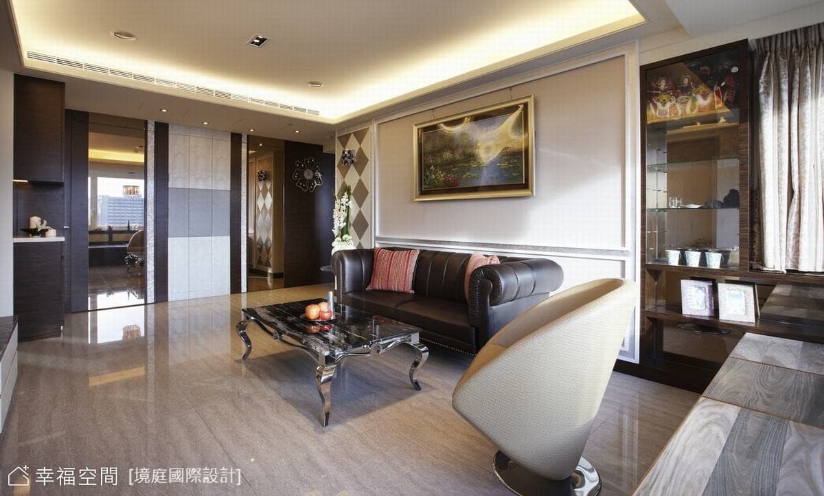 客廳望向造型牆