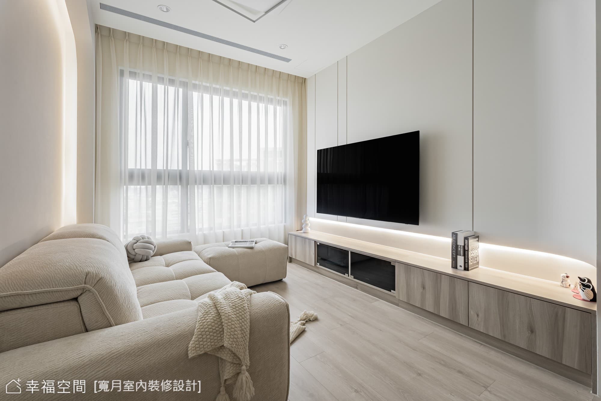 簡約風客廳電視牆設計