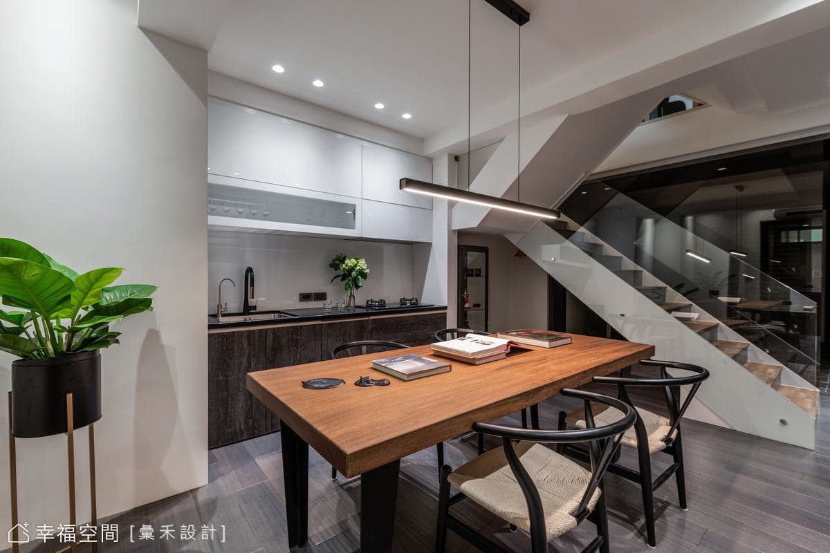 老屋變身住辦合一宅 型塑多元風格空間感