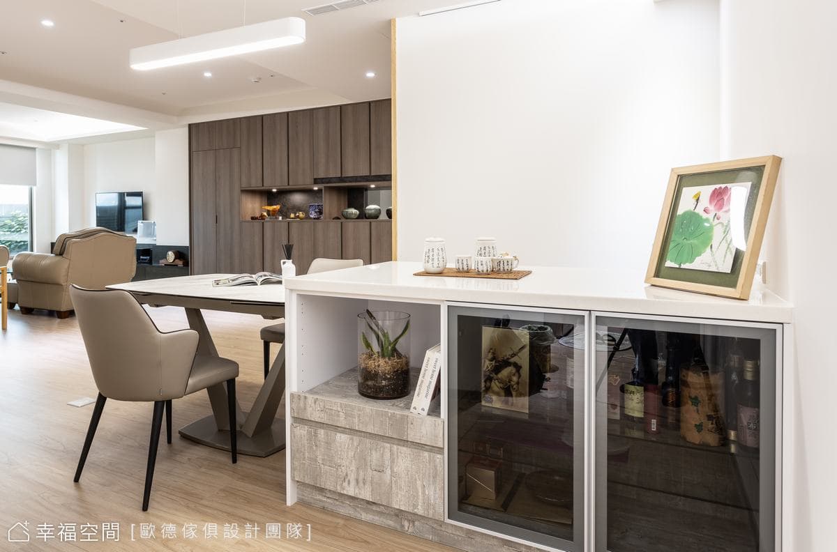 解構老舊商空格局 轉化為星級飯店般的舒適宅│31坪│2房、1廳、1衛