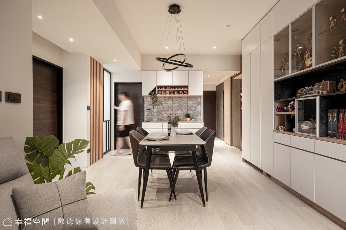 實用好收納的型男更衣室，展現公仔收藏家不凡的生活品味！｜日系混搭風｜39坪