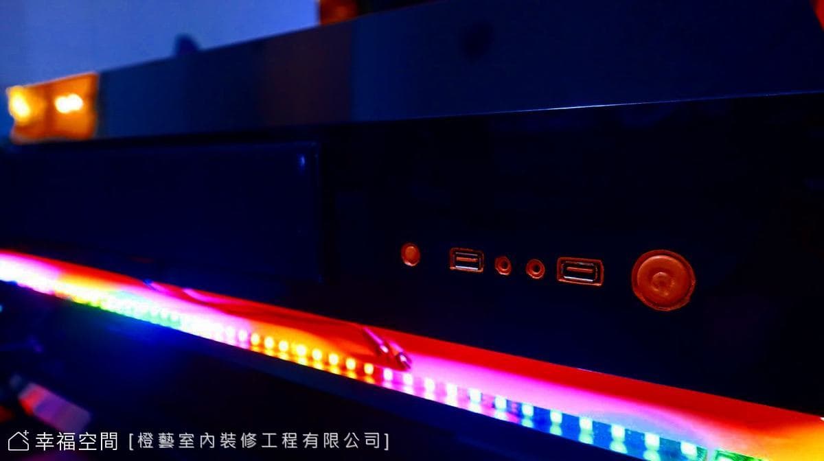 全手工客製ARGB電競桌