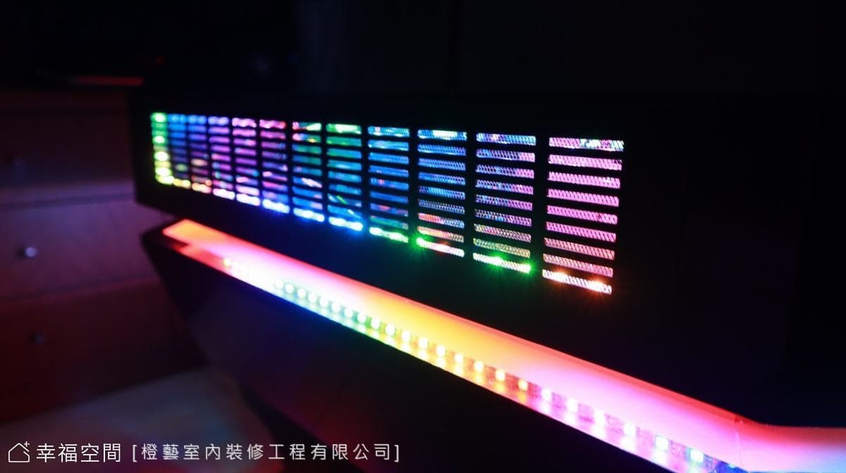 全手工客製ARGB電競桌