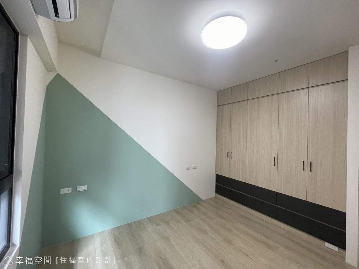 勾勒木質與色塊 打造輕北歐現代親子宅│老屋翻新