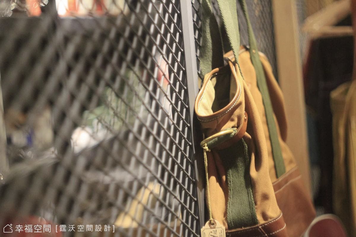 不羈瀟灑Man空間│Classic Works服飾│工業文青風│22坪
