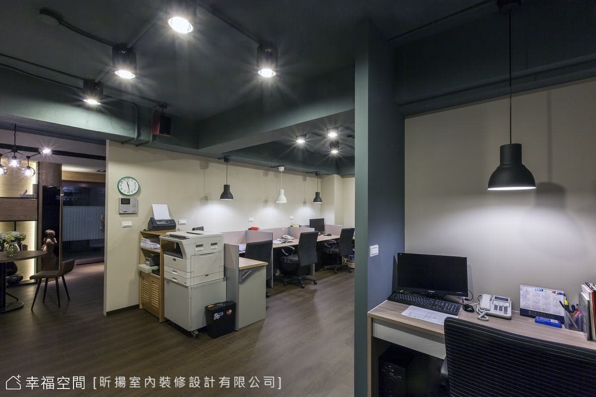 工業風混搭辦公室│33坪