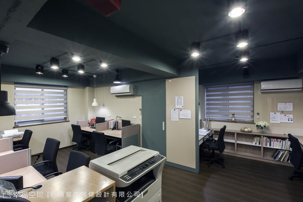工業風混搭辦公室│33坪