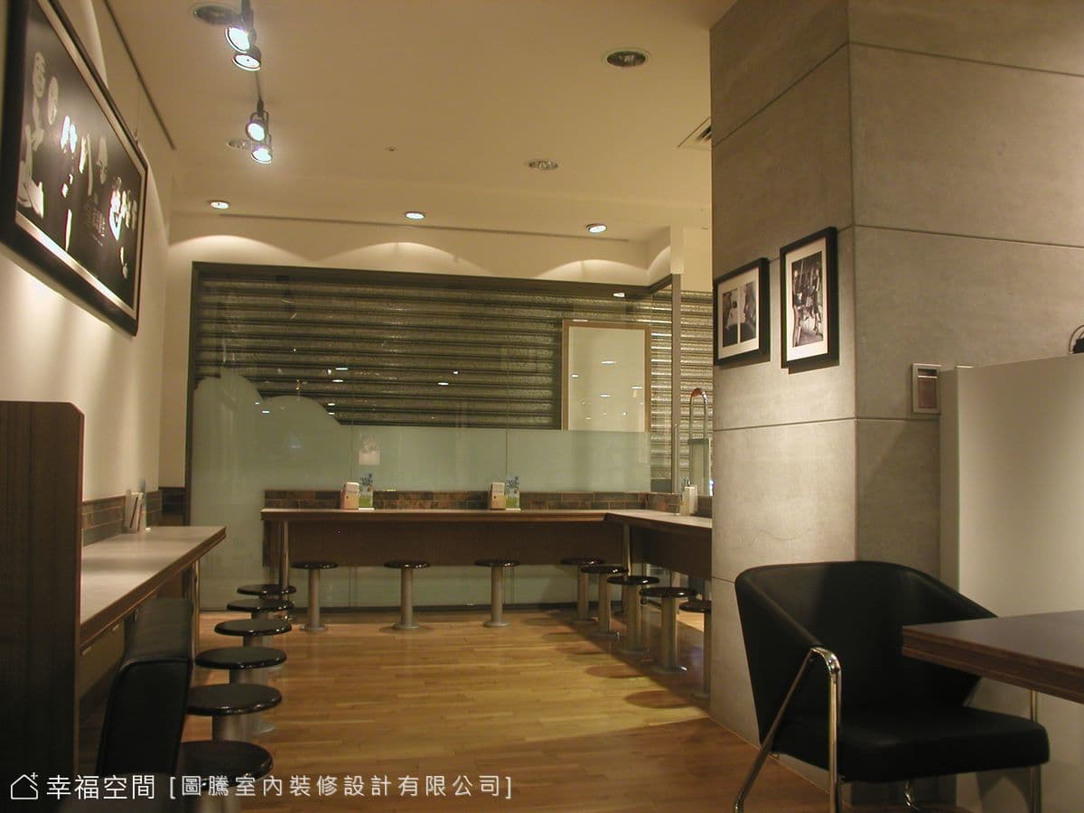 斜角7度C-誠品哈瓦那咖啡｜書香咖啡風｜50坪