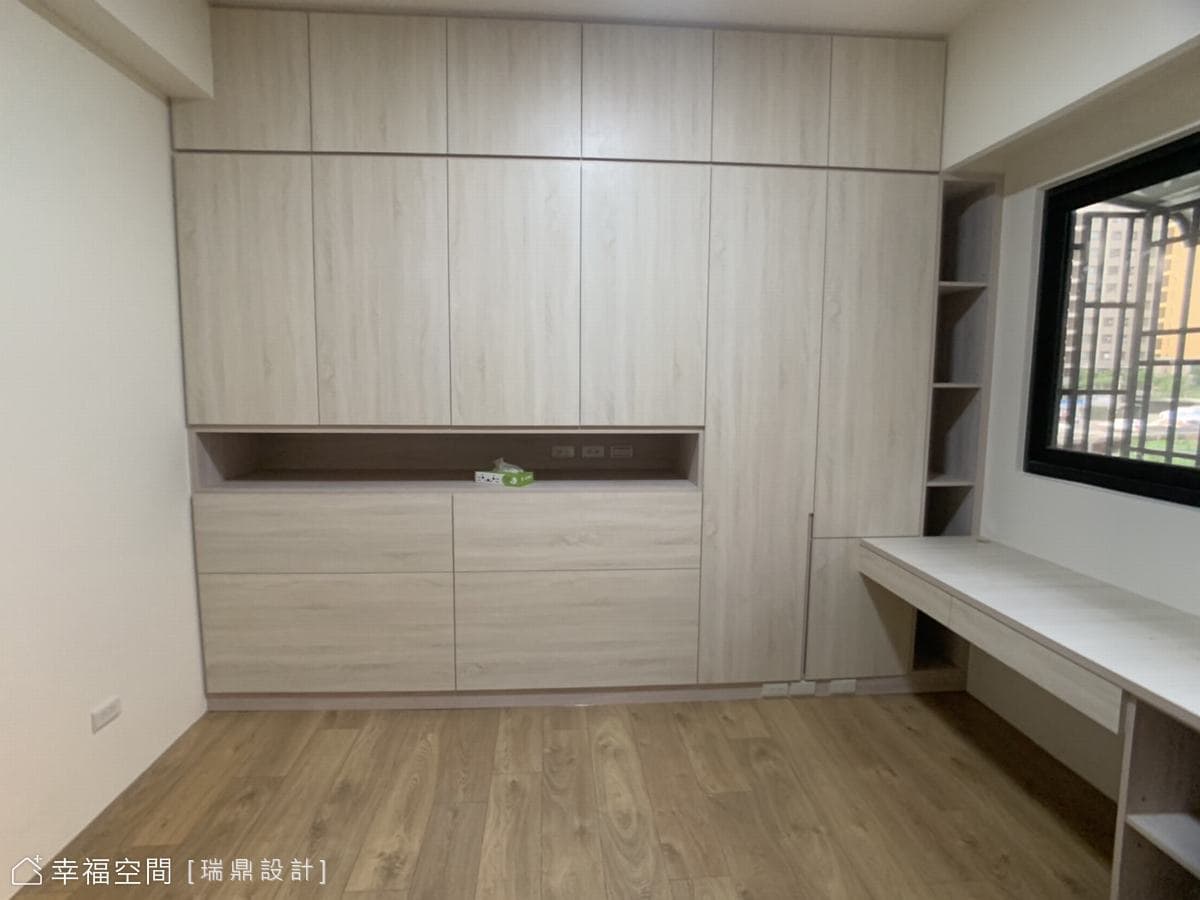 明亮色調鋪敘空間底蘊 砌築舒心現代宅邸│35坪