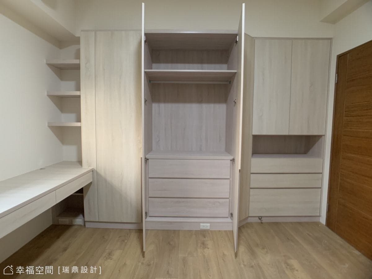 明亮色調鋪敘空間底蘊 砌築舒心現代宅邸│35坪