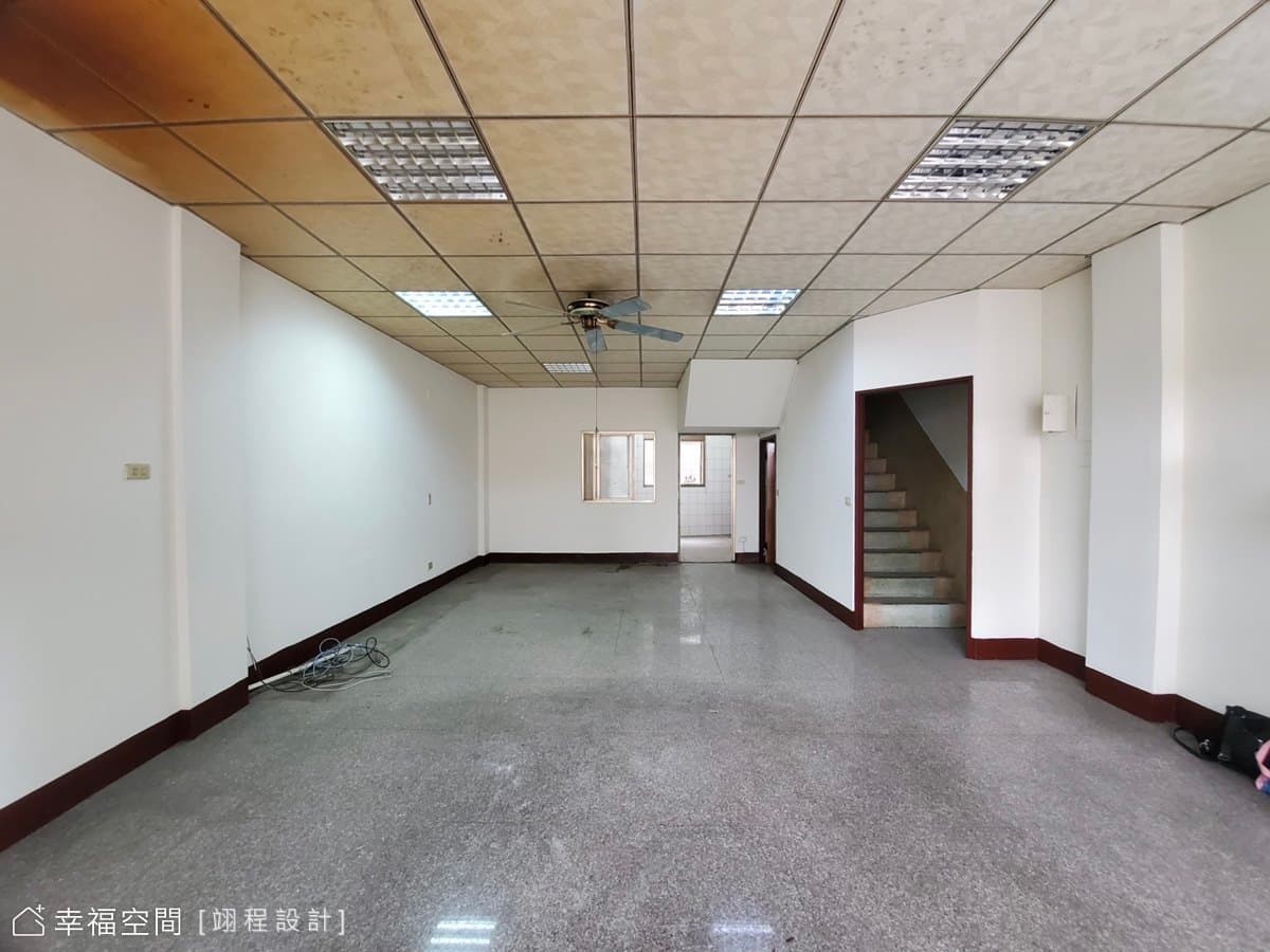 輕工業X仿清水模 Hiro’s 拉麵 台中店｜混搭風｜17坪