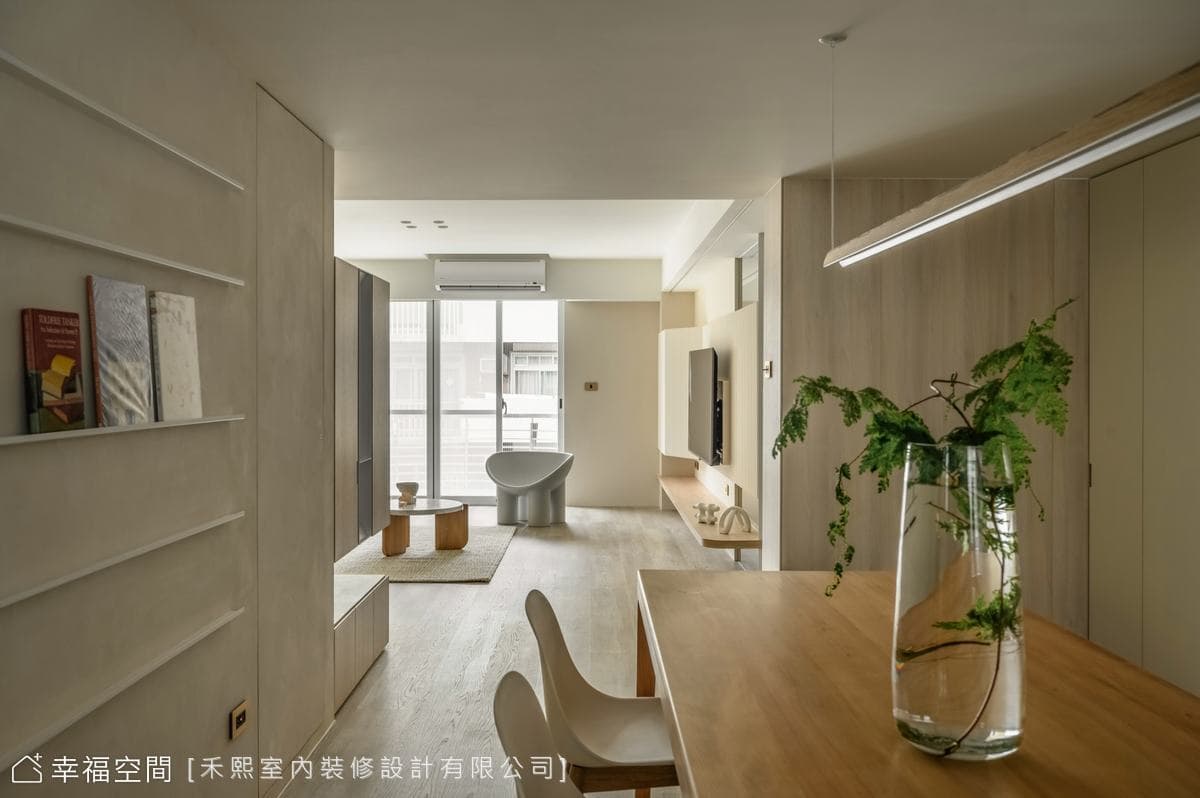 獨身女子與5隻貓咪的天堂 30年老屋淨白友善變身│現代簡約│35坪