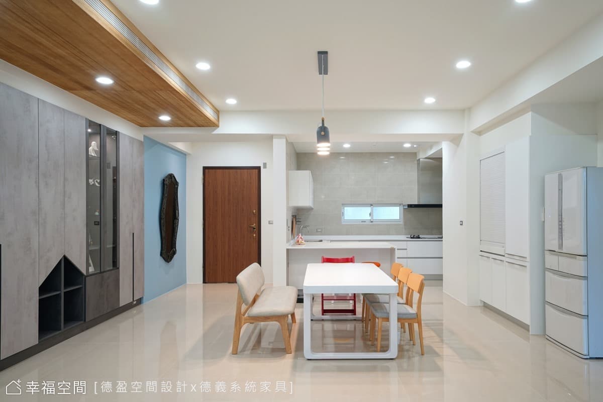 漫遊湛藍寧靜海 朗闊日光宅｜北歐風｜25坪
