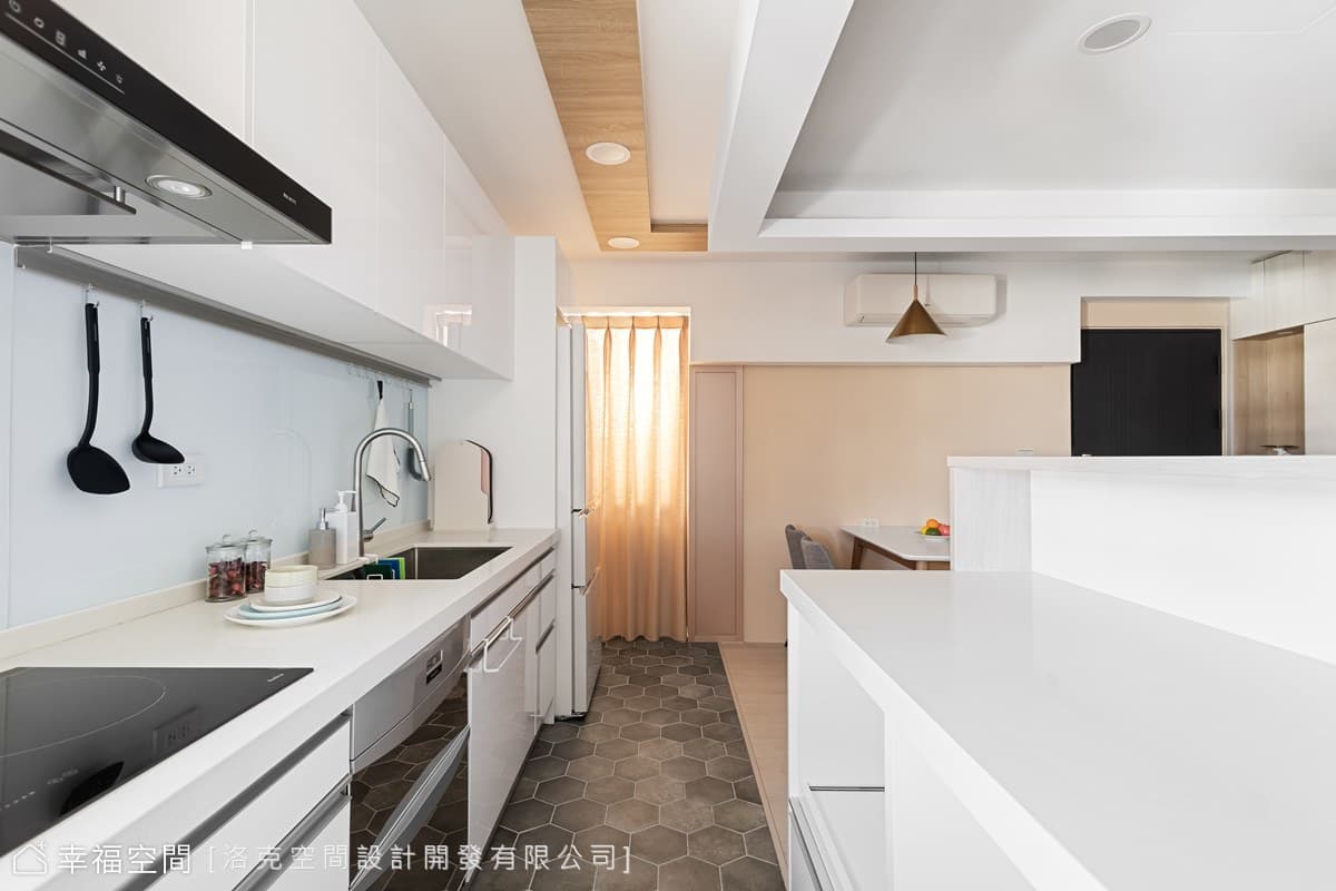 改造畸零老屋 構築奶茶系暖居｜混搭風｜20坪