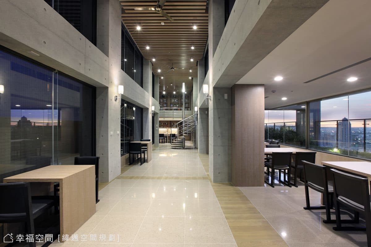 恢弘明朗 層峰宓境｜現代風｜326坪