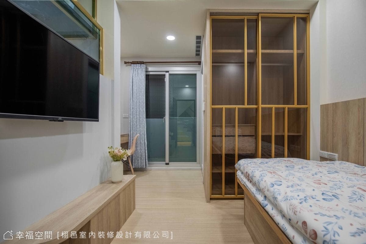 30 年透天厝老屋翻新 打造現代摩登智能宅│現代輕奢風