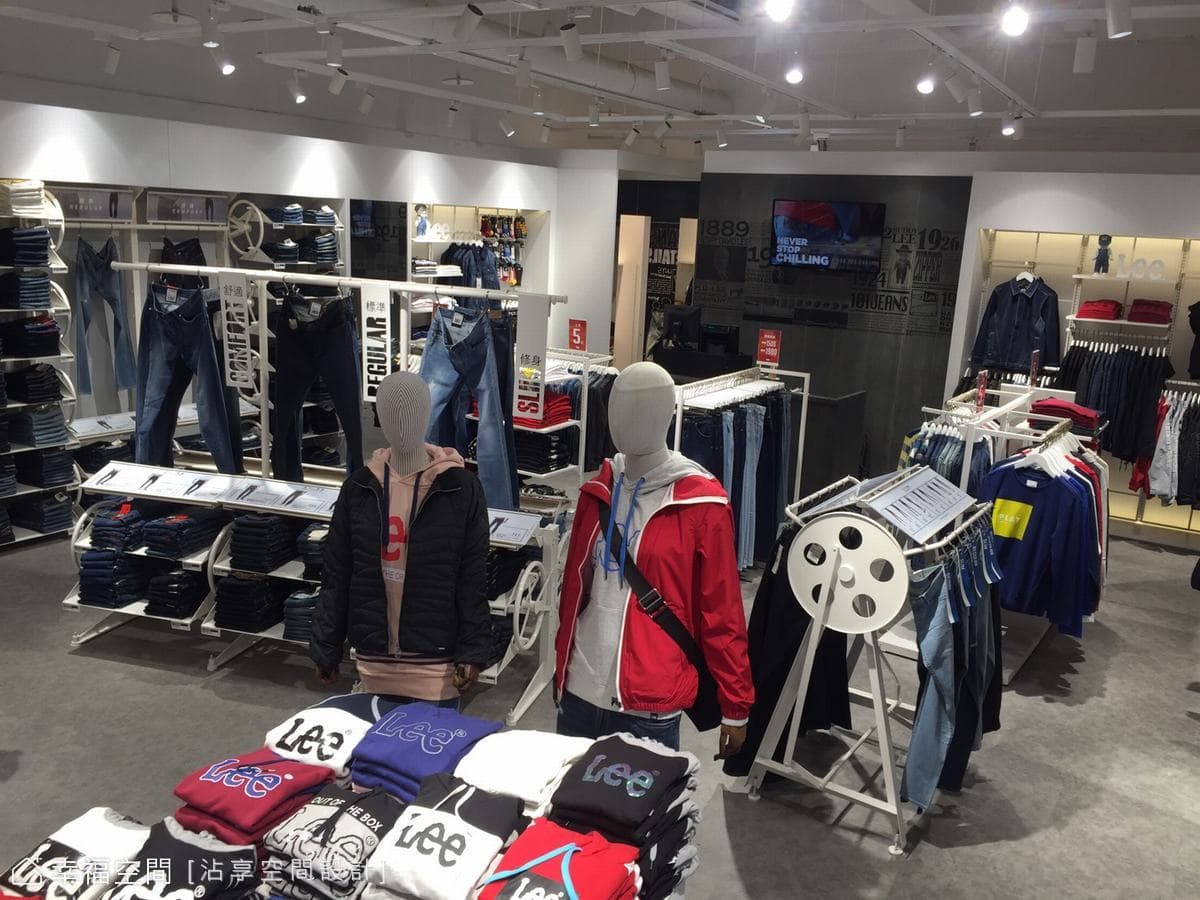 Lee台中Outlet｜美式風｜28坪