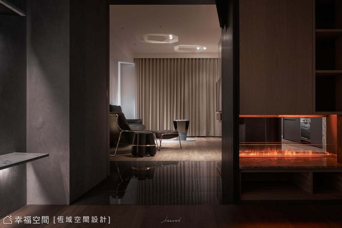 Burnt Orange - 燃橙｜迴域｜前衛風｜23 坪