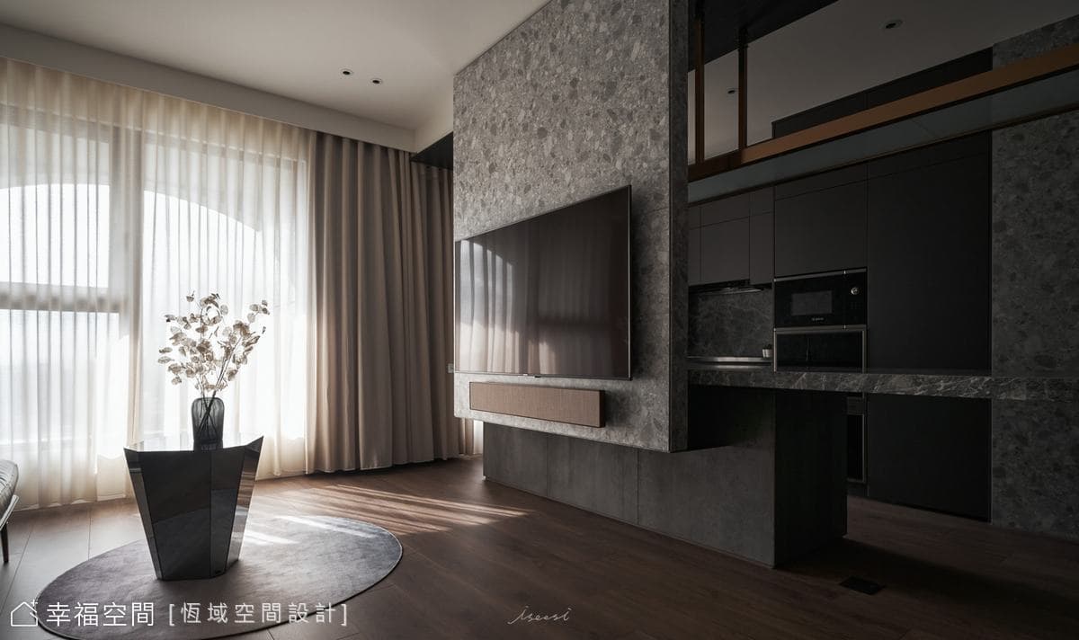 Burnt Orange - 燃橙｜迴域｜前衛風｜23 坪
