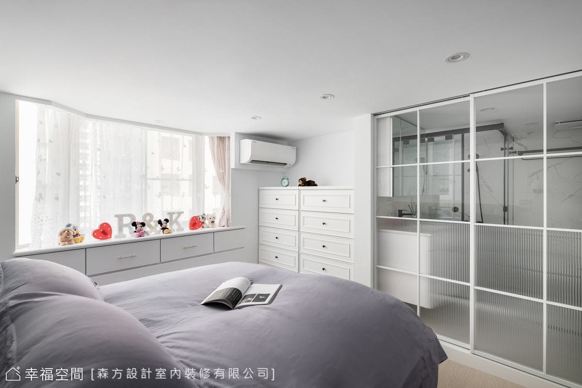 純白中的顏色妝點│混搭風│27坪