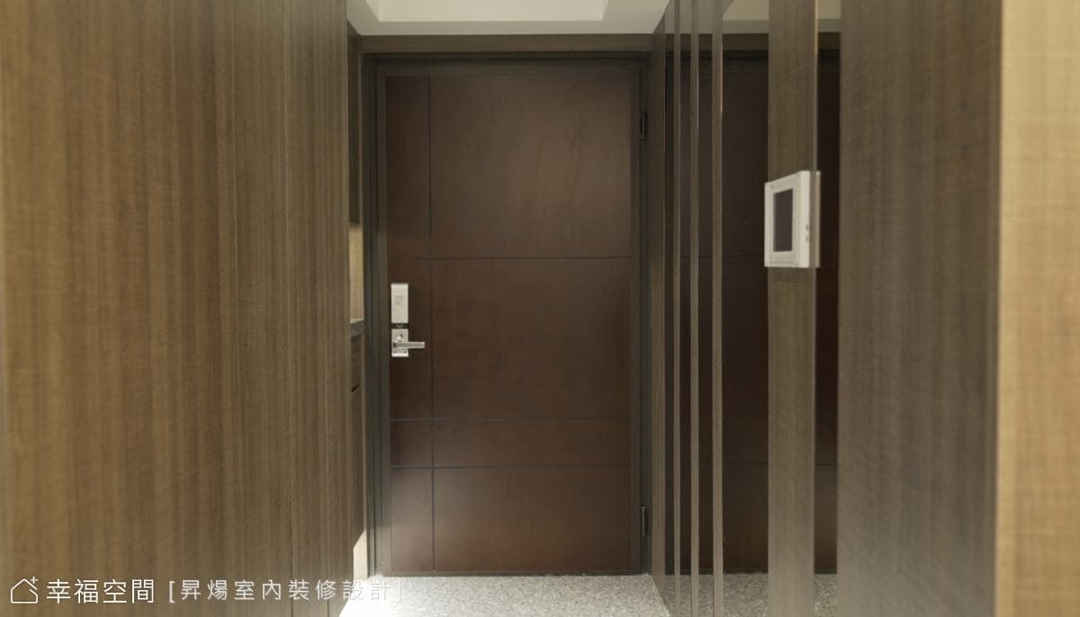 開闊空間尺度 以材質工法砌築飾舒適宅居│30坪