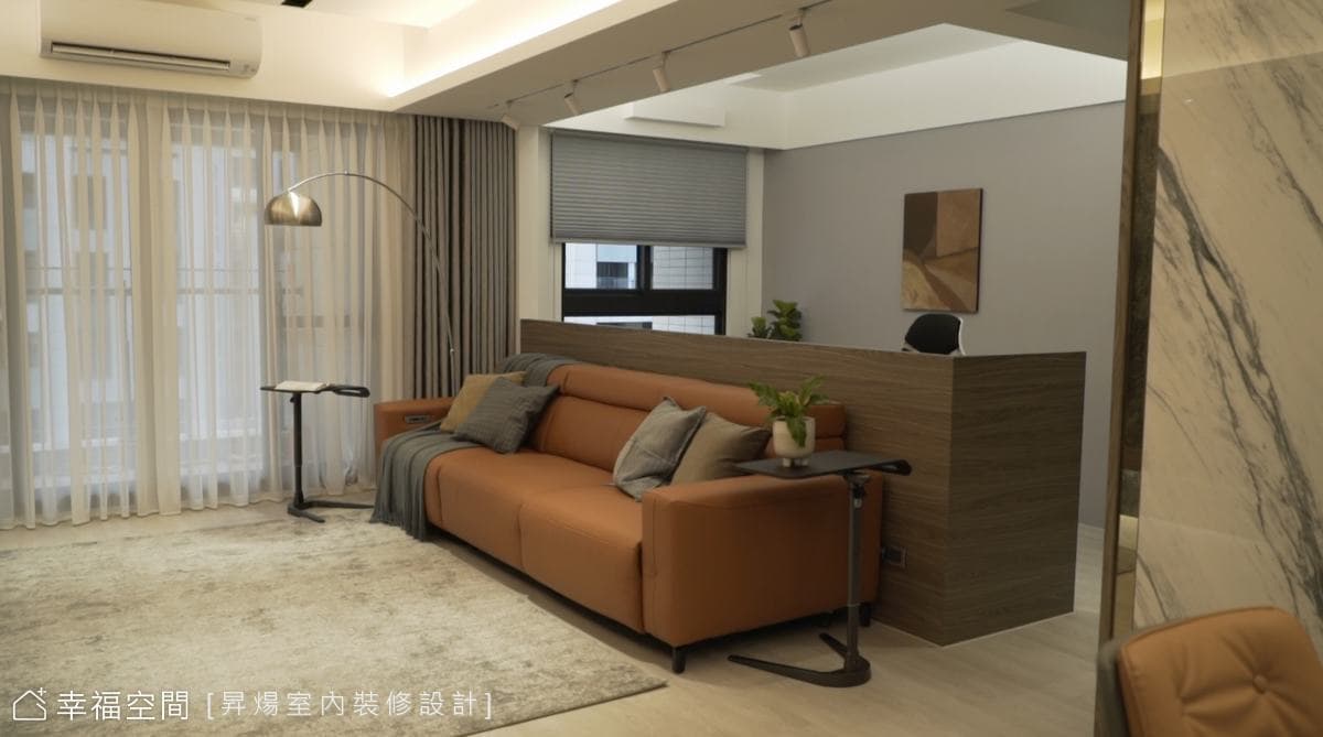 開闊空間尺度 以材質工法砌築飾舒適宅居│30坪