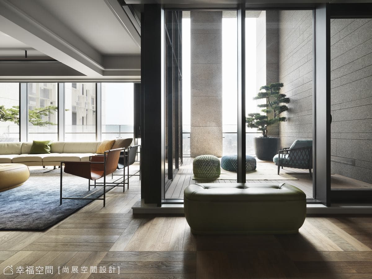 入住蒙德里安新造型風格派藝廊Loft｜135坪