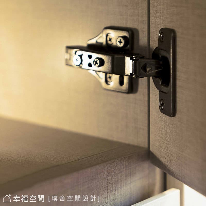 寵貓與孩子的翻新共居宅│現代休閒多元風│26坪