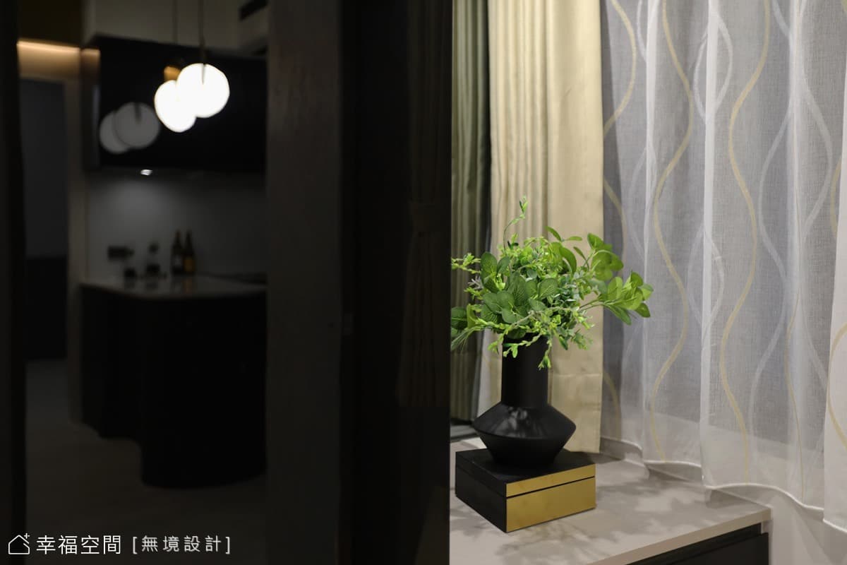 黑色調個性單身寓所｜現代風｜20坪
