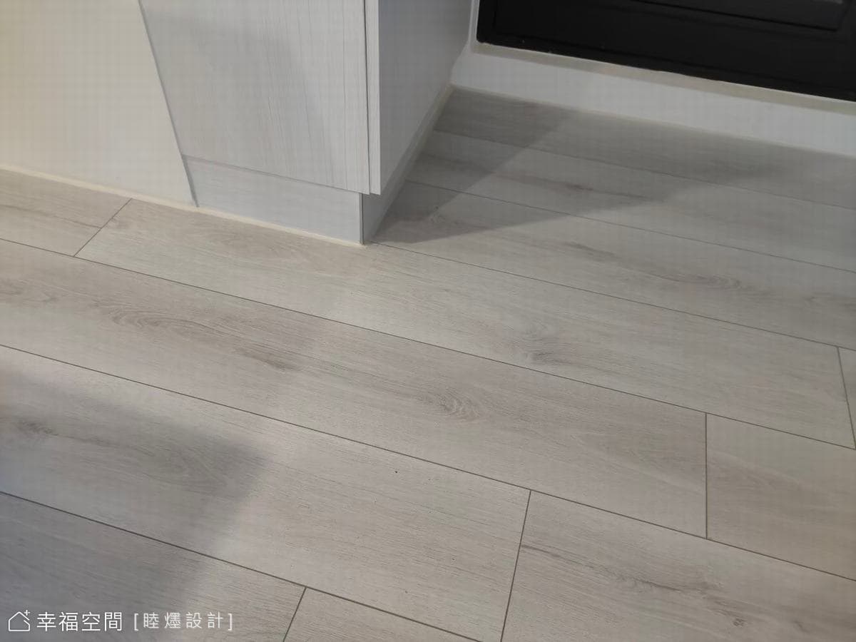 Wooden Floor宅｜現代風｜20坪