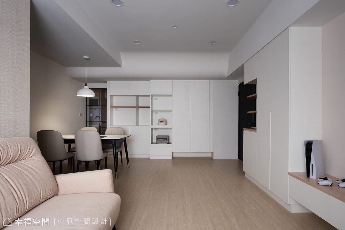 簡約木質調 老屋翻新沐光質感宅│24坪