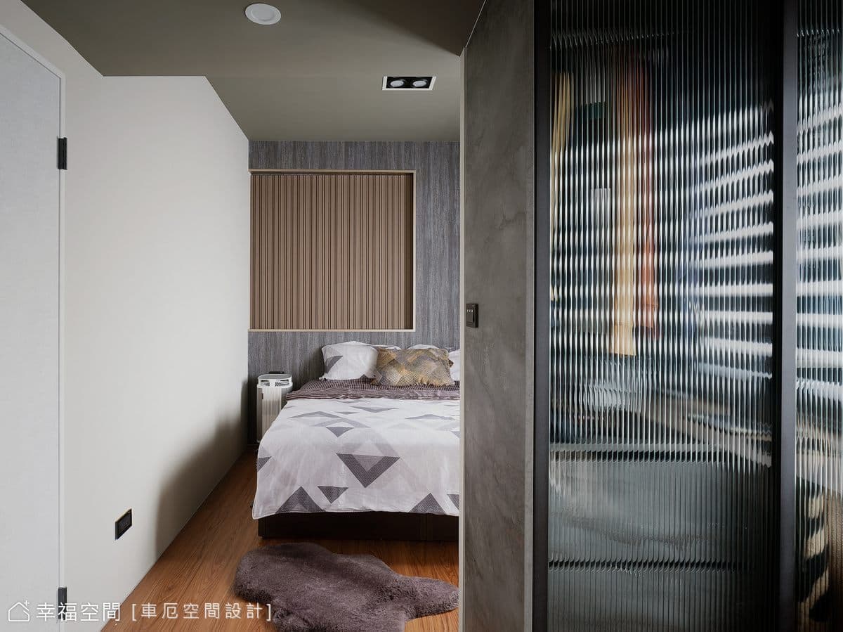 簡約木質調 老屋翻新沐光質感宅│24坪