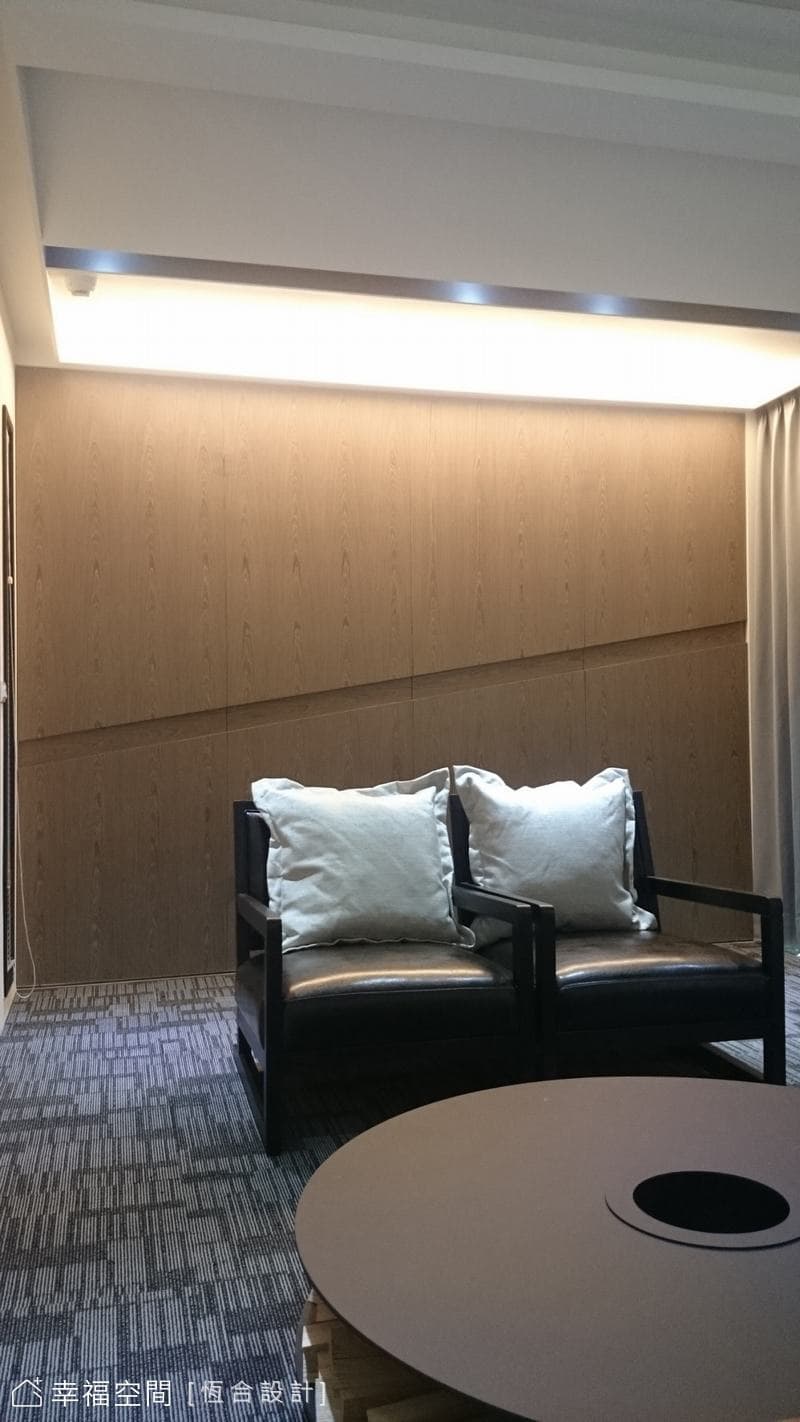 沉穩現代風 打造舒適工作場域│89坪