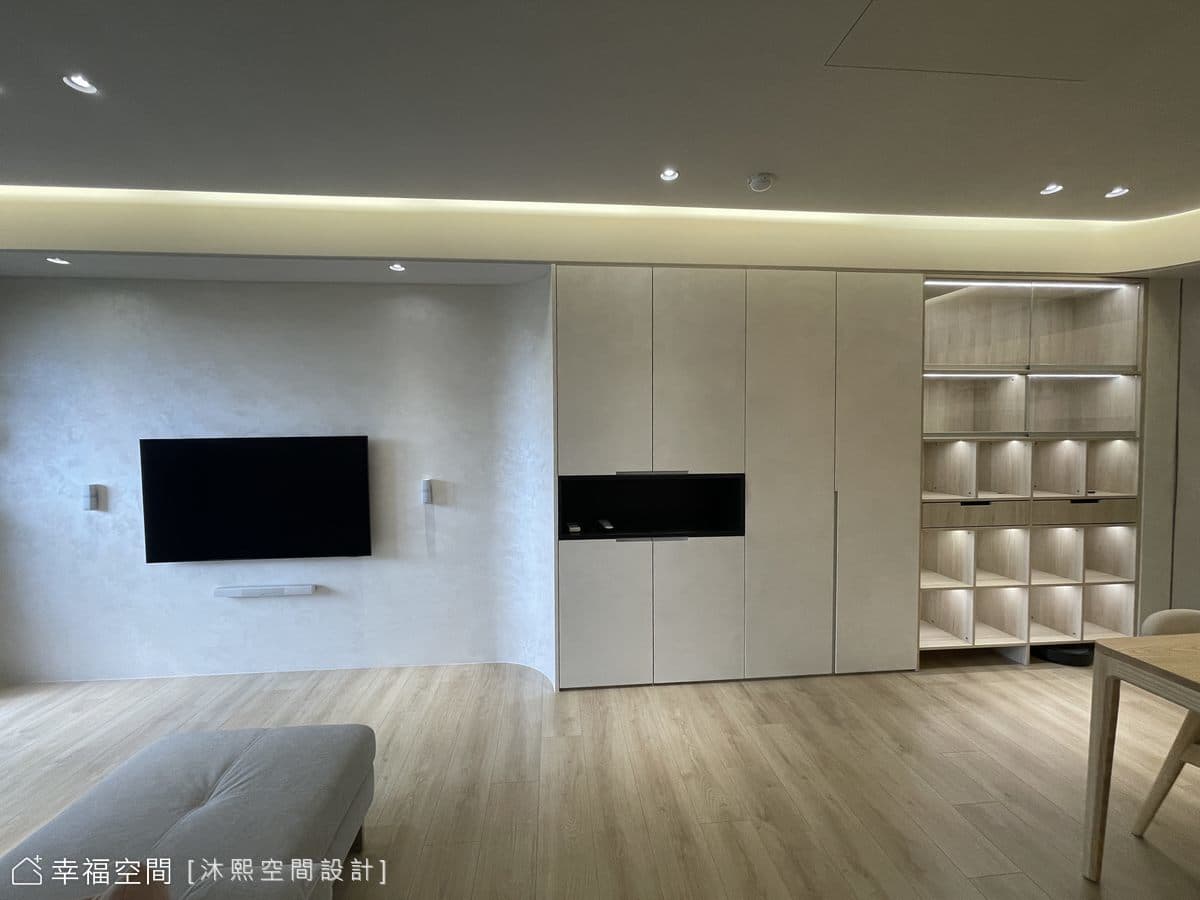 灰階木質調 描摹質樸生活感│19坪