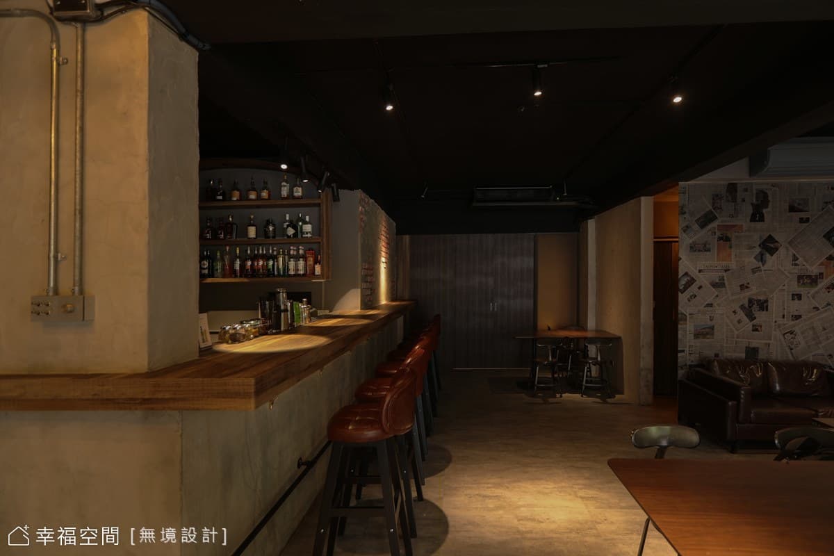 鐵骨浪漫，敘利亞復古風餐酒館｜復古工業風｜35坪