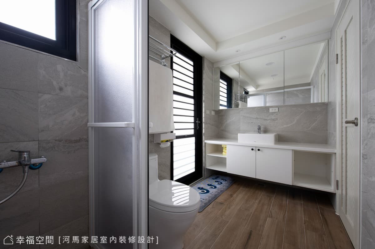 挑空六米樓中樓 老屋變身日光木質美宅│休閒多元風│50坪