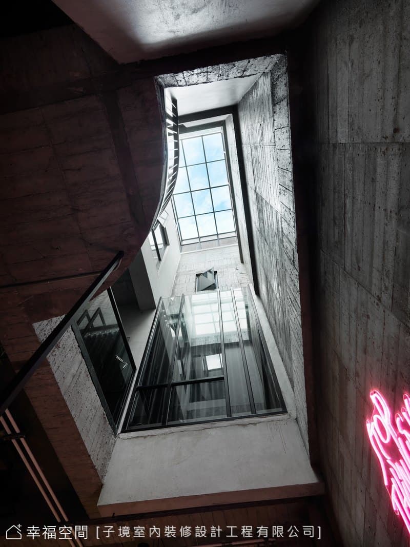 自地自建風格宅 用設計在家享受露營趣 │工業風│50坪