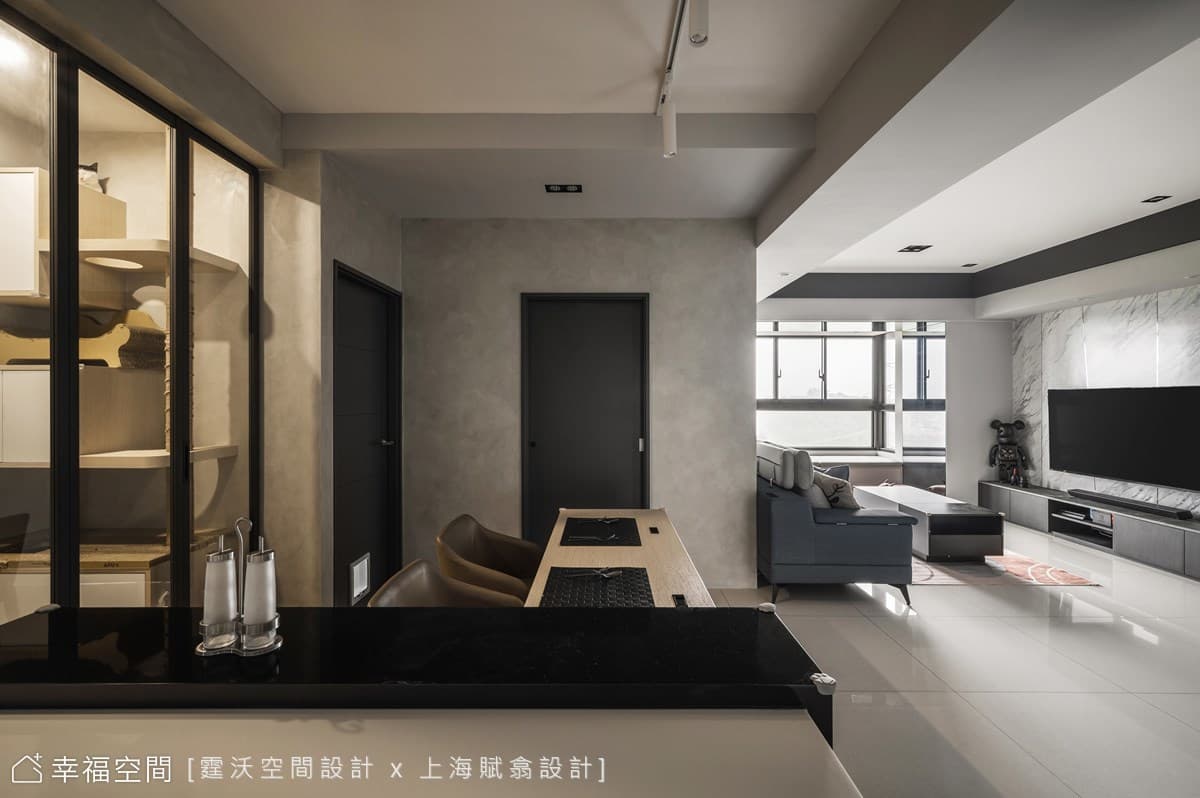 兩人三貓的美好時光，浸潤日光的現代清新宅│現代風│25坪