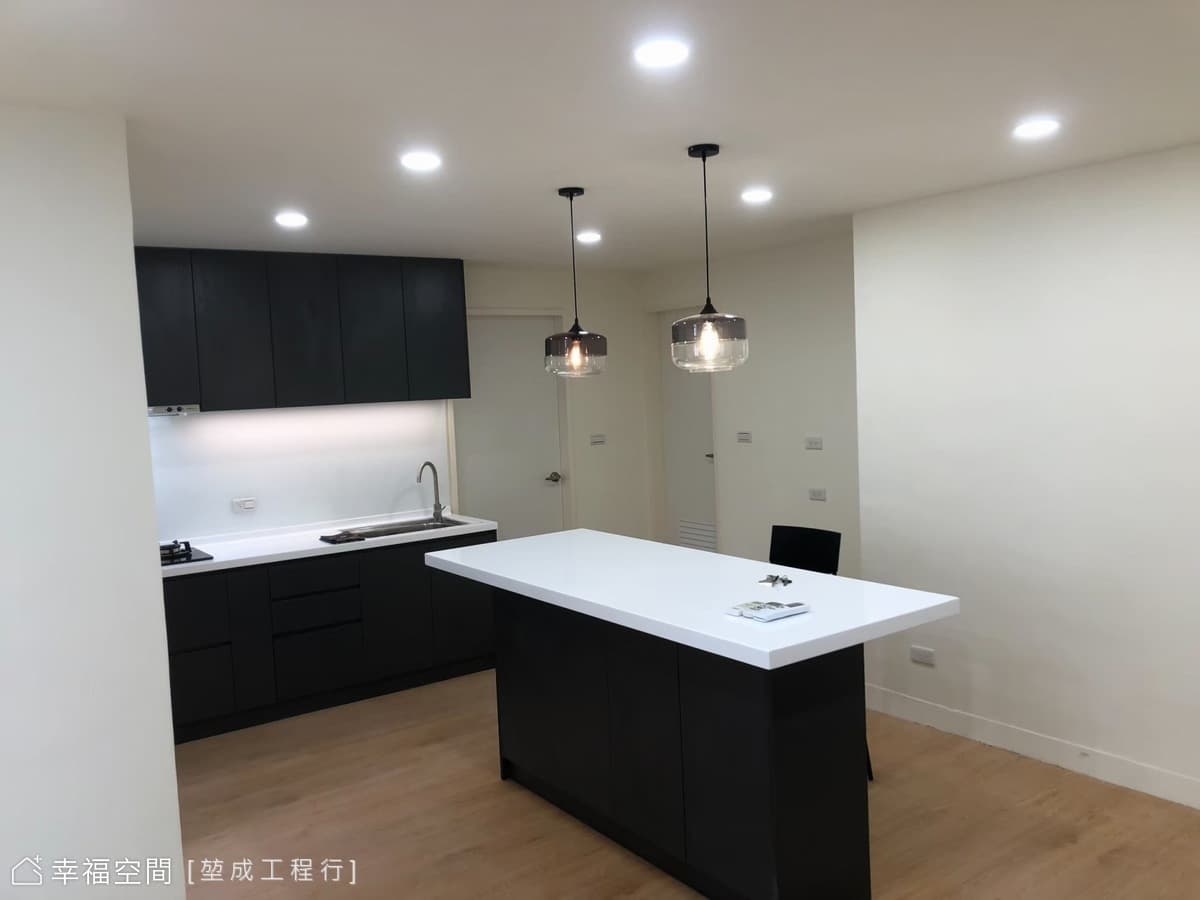 老屋整修 重塑北歐風居宅│18坪