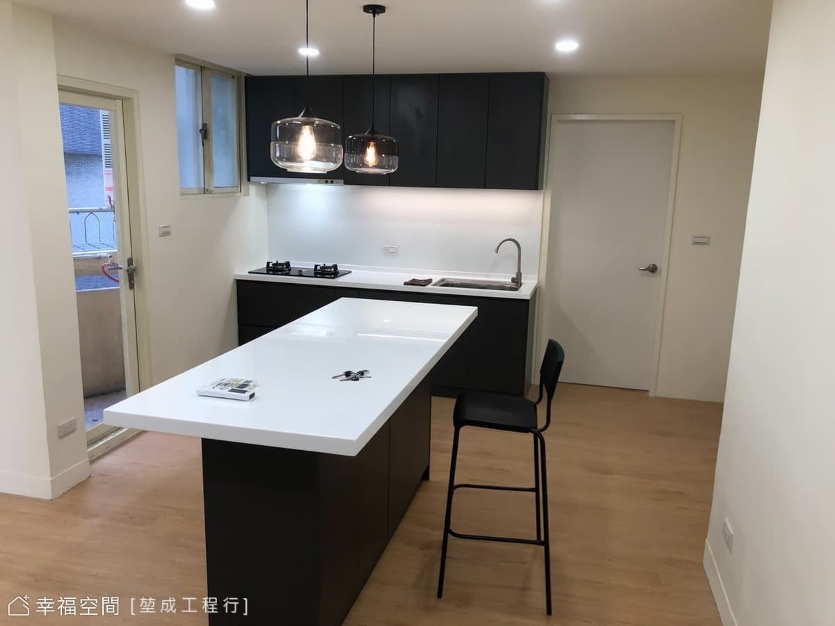 老屋整修 重塑北歐風居宅│18坪