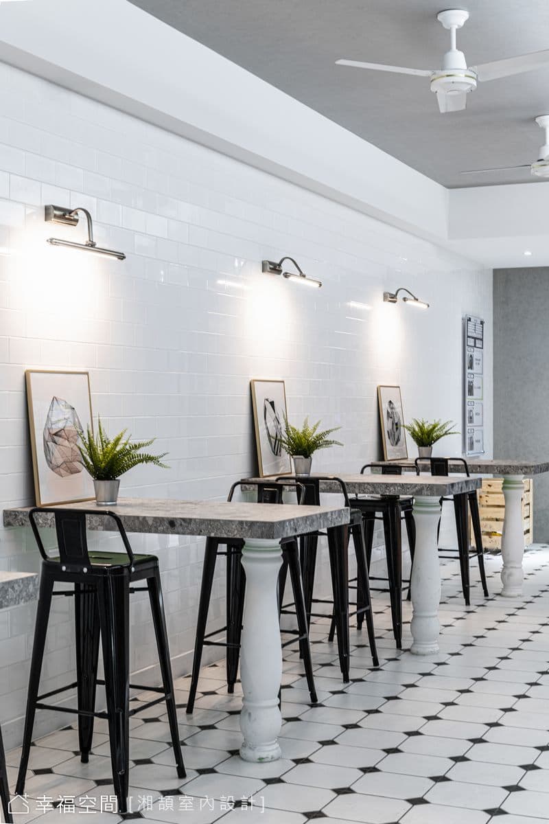 經典黑白灰色系 型塑摩登風洗衣店│24坪