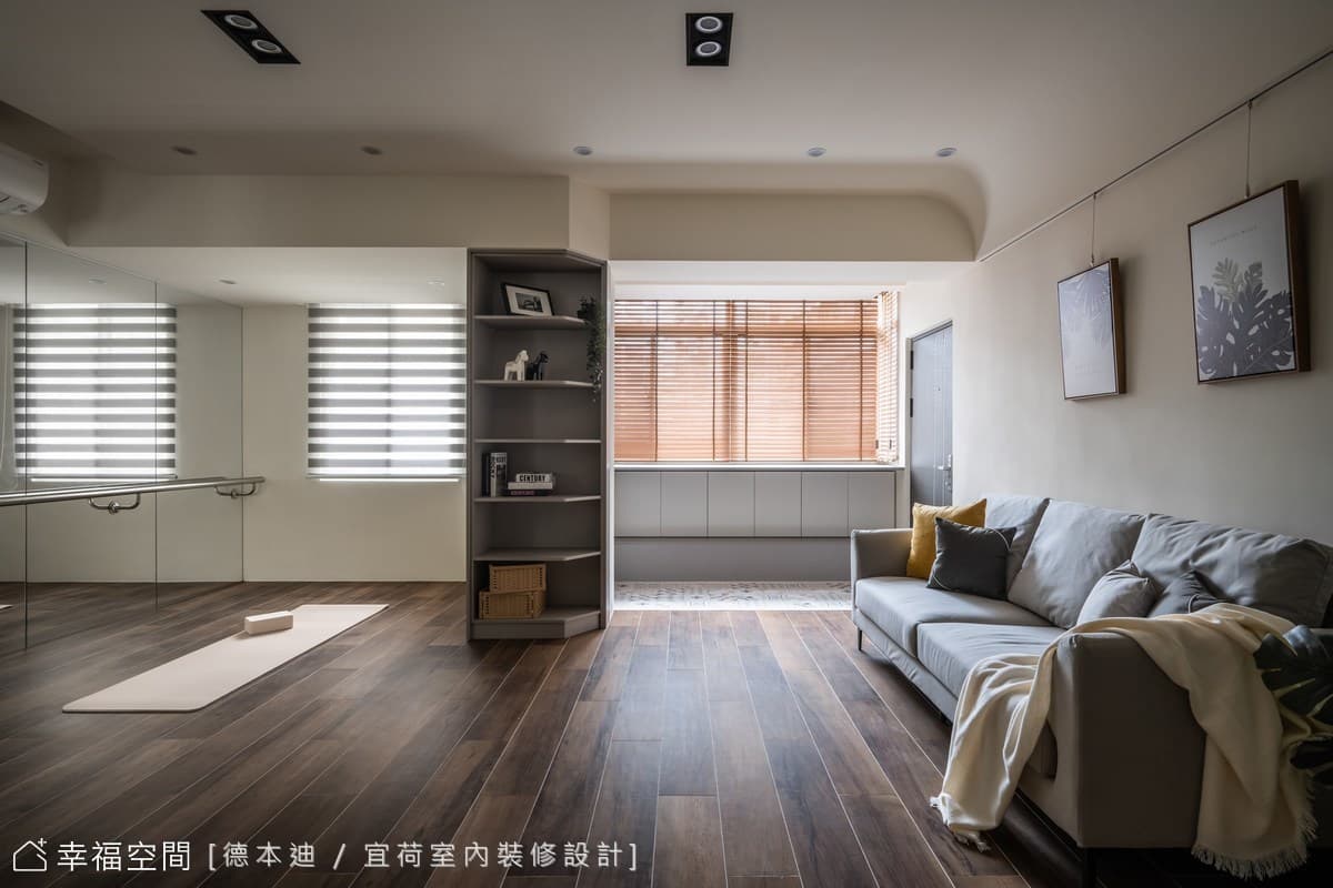 勾畫優美弧度 與光影翩然共舞|侘寂風|25坪