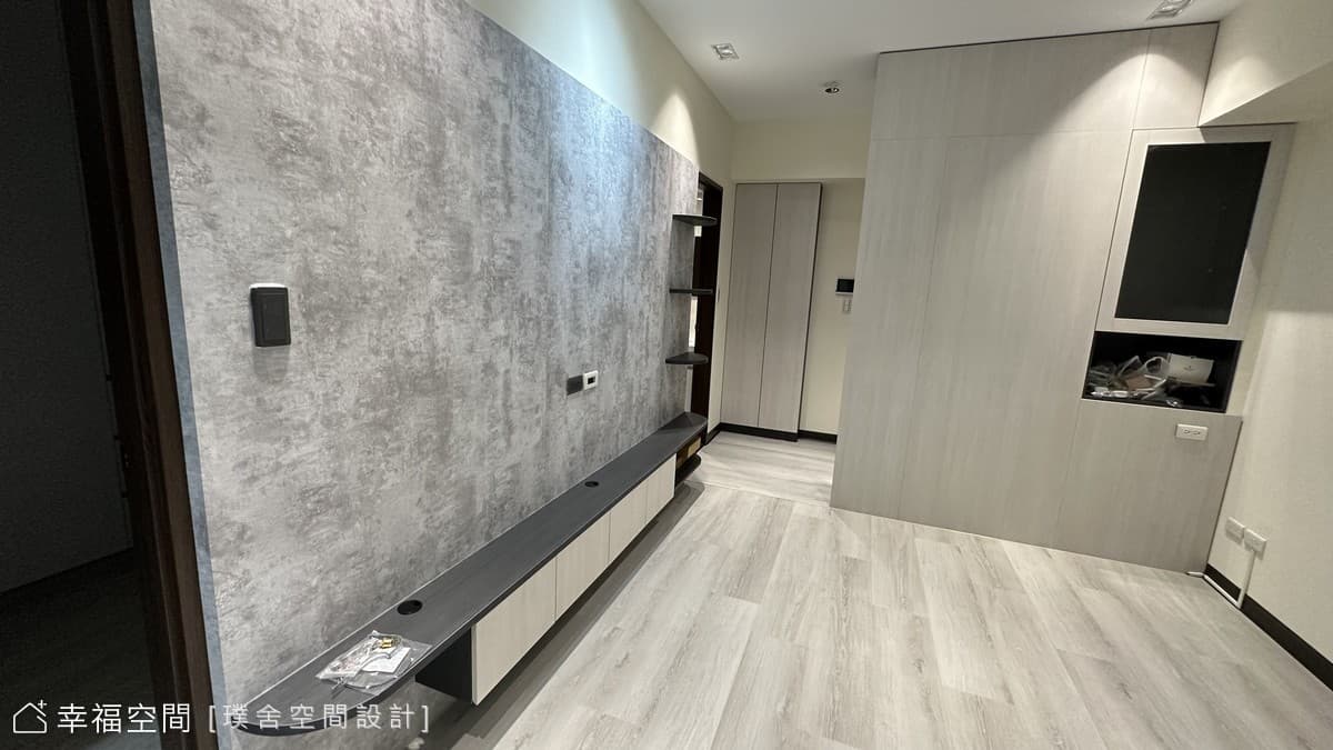 灰白黑維度於有限空間中形塑現代敞闊氛圍│18坪
