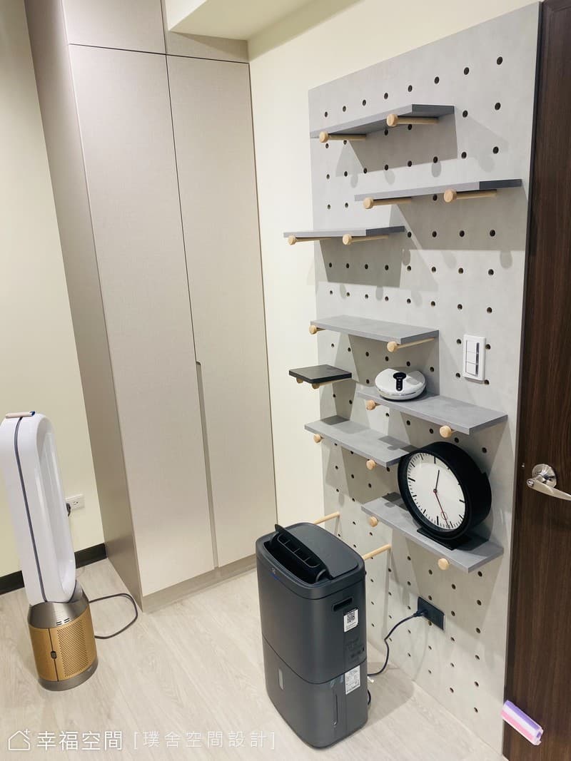 灰白黑維度於有限空間中形塑現代敞闊氛圍│18坪