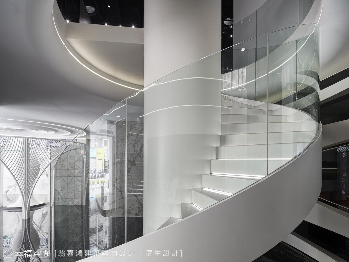 62.台中展成磁磚概念館-200坪-老屋翻新-現代風