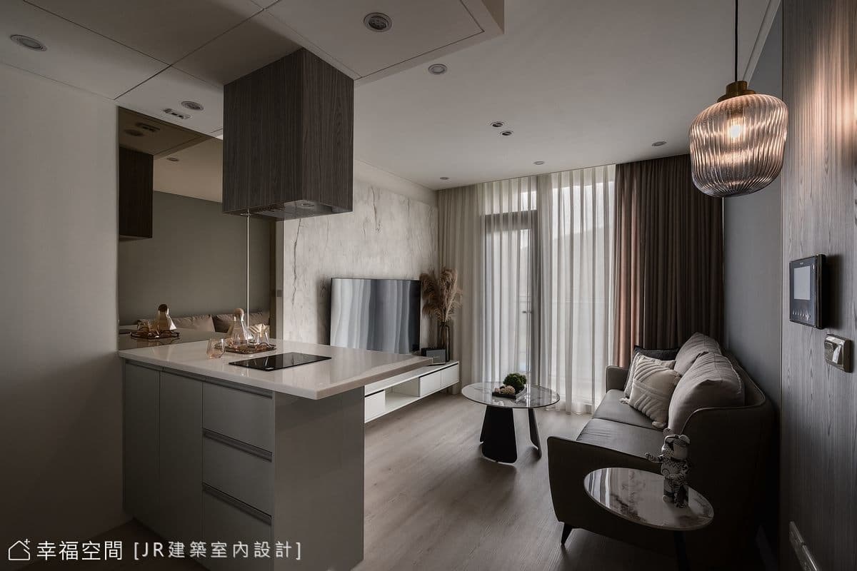 Home +|現代北歐|18坪