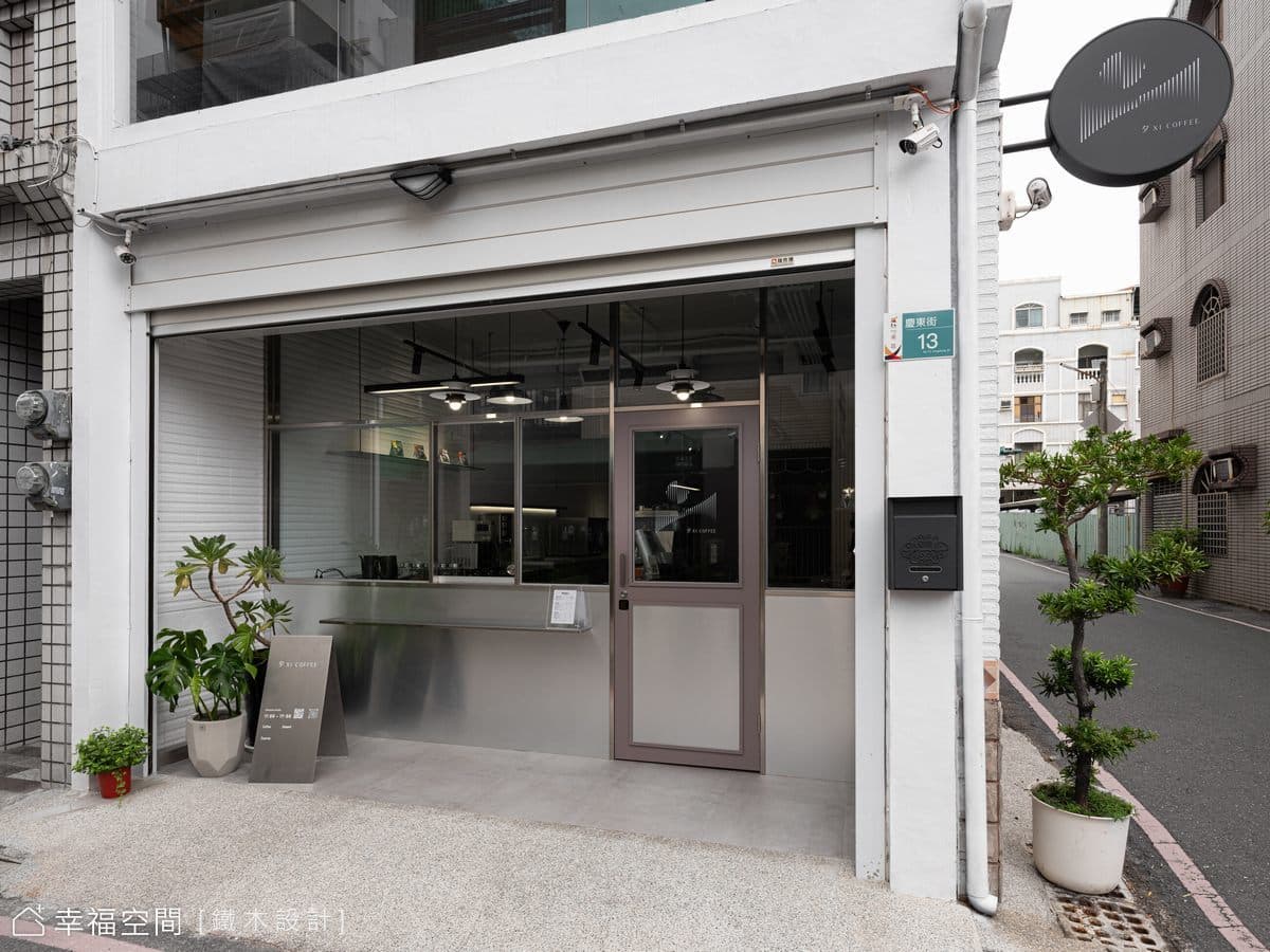清透的夕咖啡廳|工業風|18坪