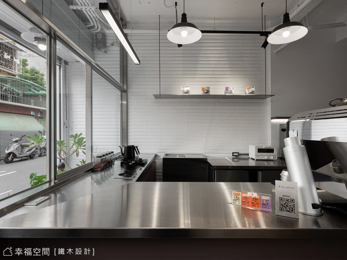 清透的夕咖啡廳|工業風|18坪